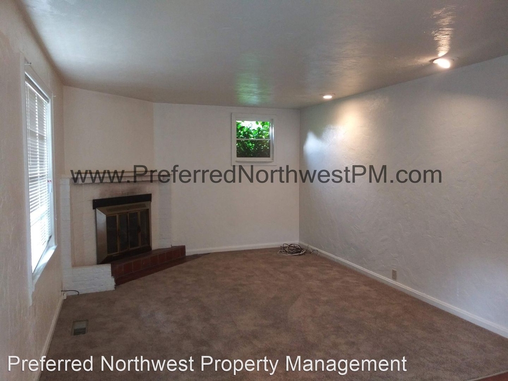 1639 Walnut St. - Photo 8