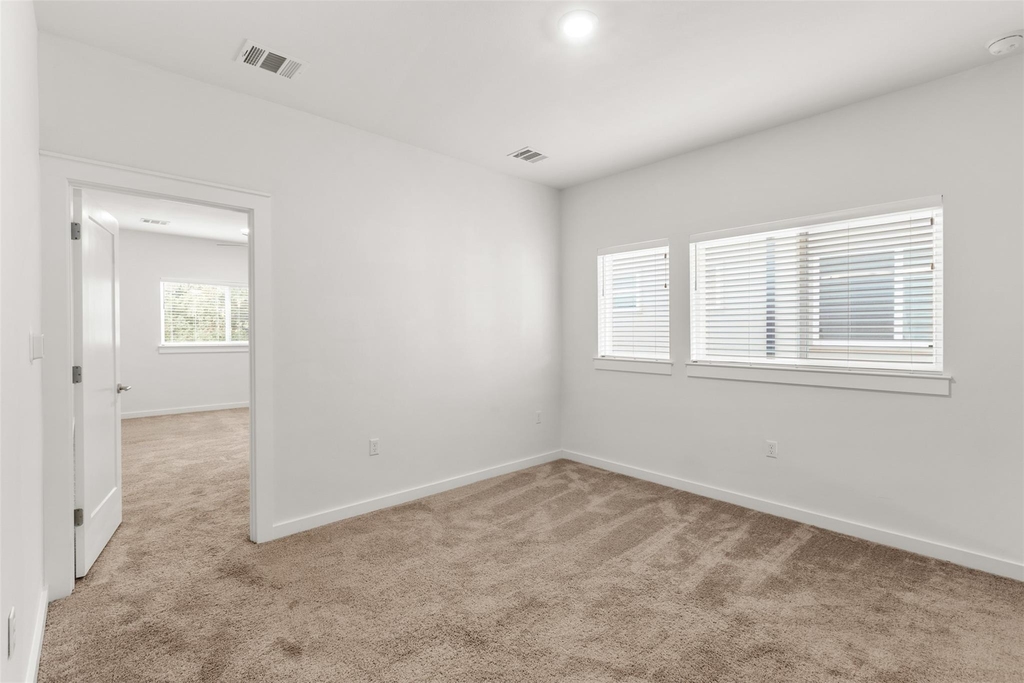 6800 Menchaca Rd - Photo 26