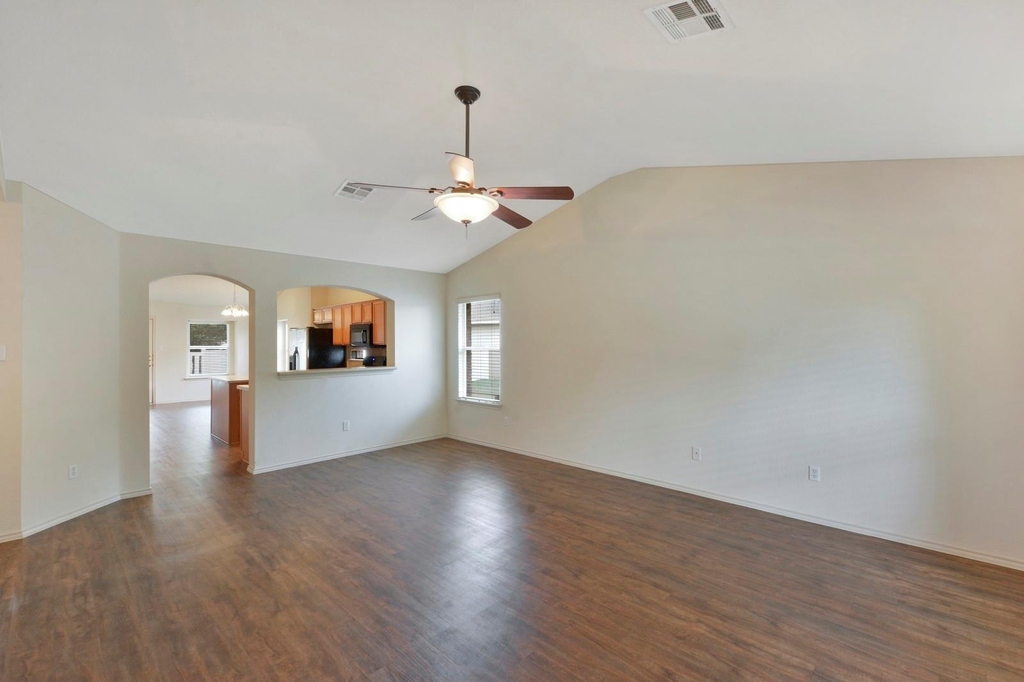 1509 Colorado Bend Dr - Photo 2