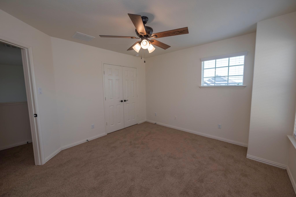 9921 Aly May Dr - Photo 14