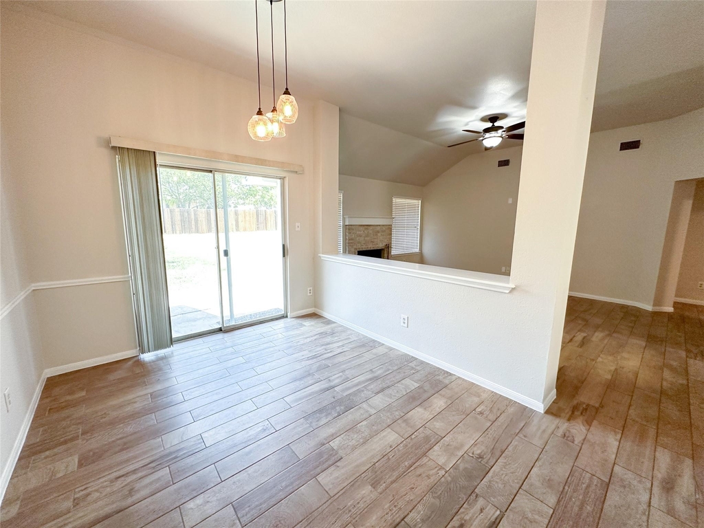 1612 Southwestern Blvd - Photo 5