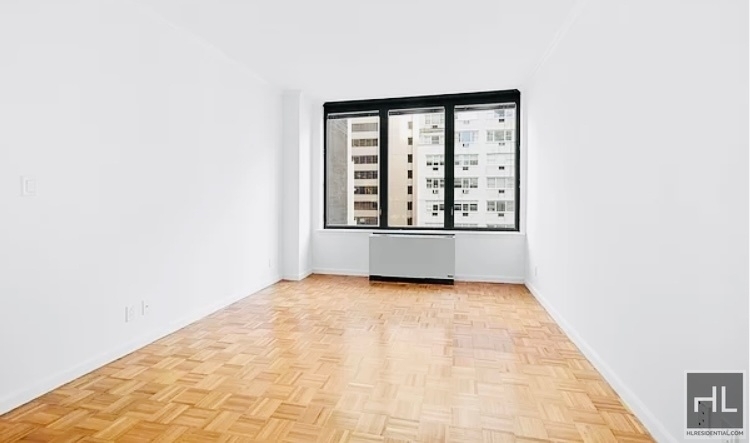 East 57 Street - Photo 1