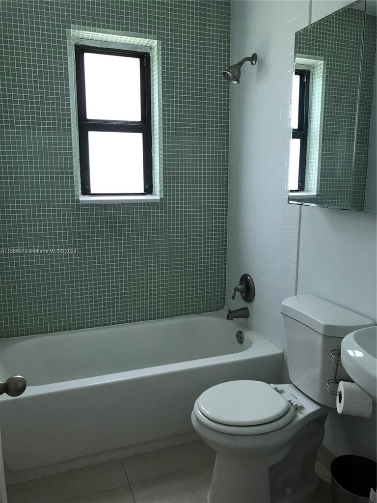 5912 Sw 42nd Ter - Photo 14