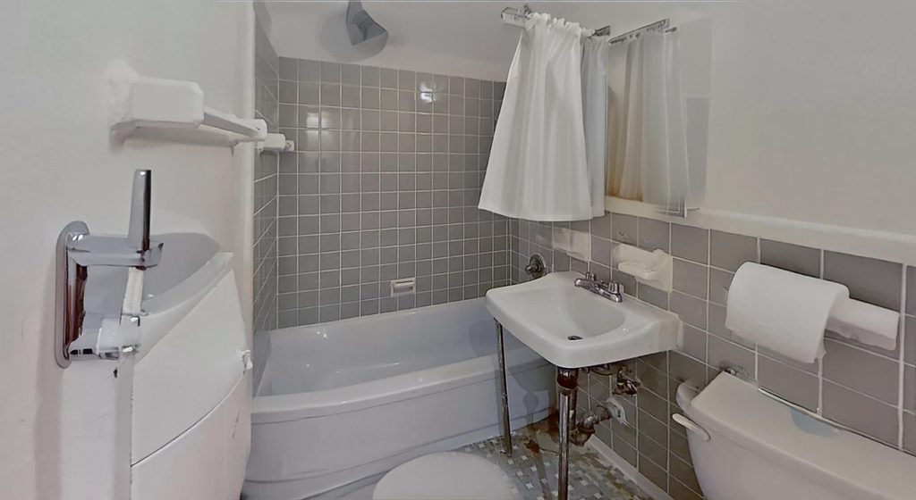 117 East 37th Street - Photo 2