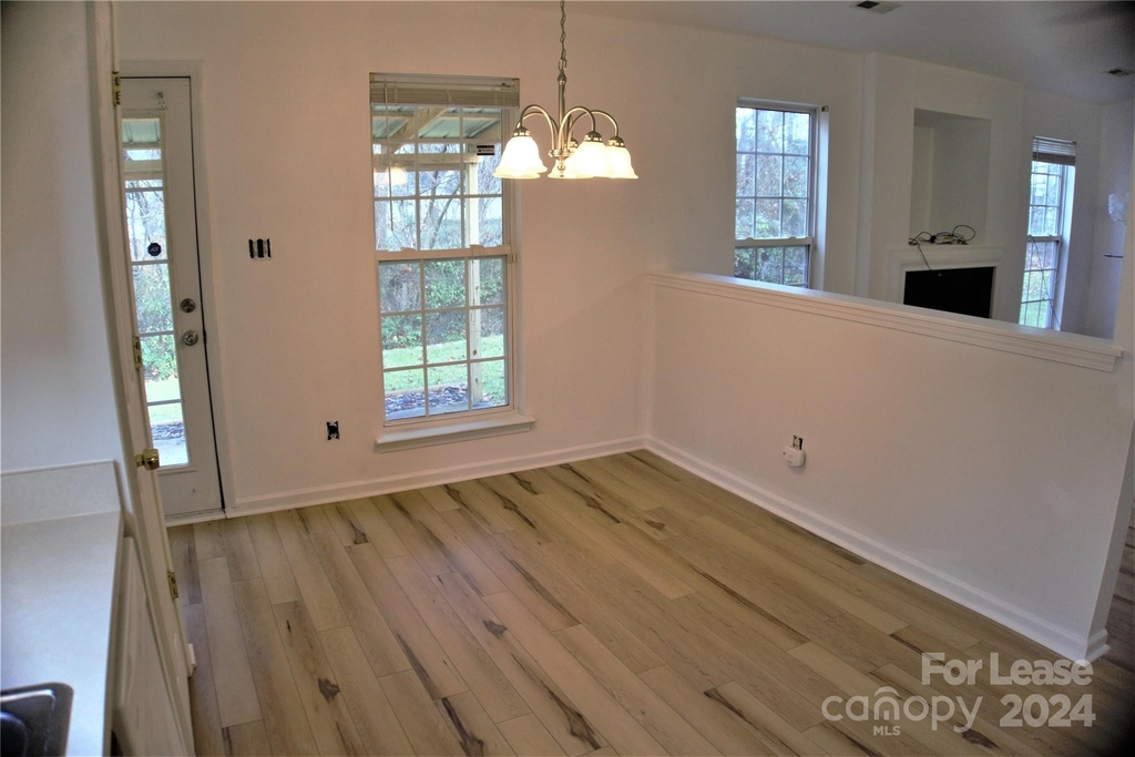 5927 Laurenfield Drive - Photo 3