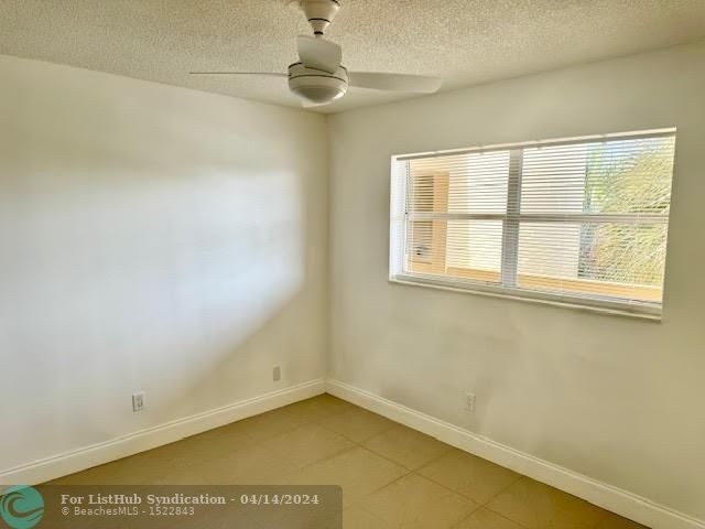 6300 Nw 62nd St - Photo 4