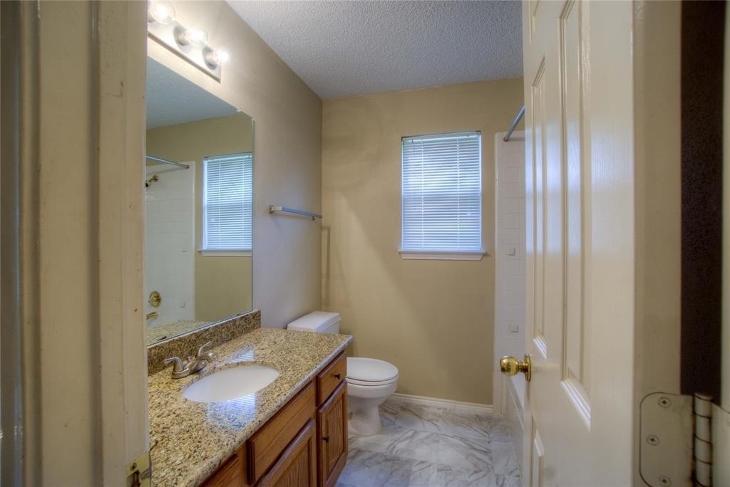 6701 Hornbeam Court - Photo 18