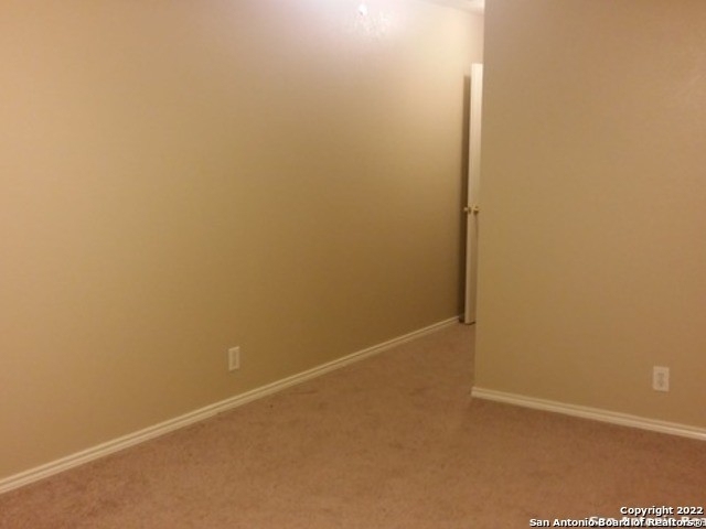 12 Pembroke Ln - Photo 3