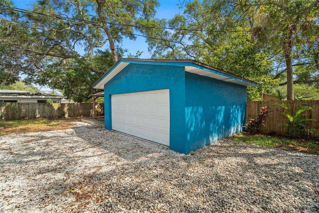 1365 Springdale Street - Photo 13