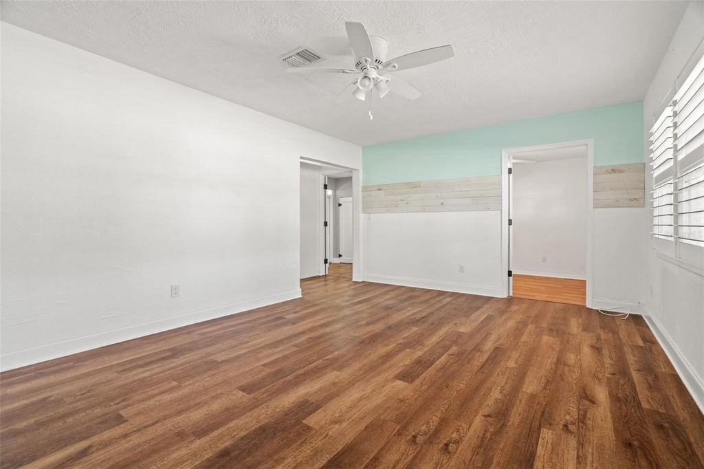 1365 Springdale Street - Photo 2