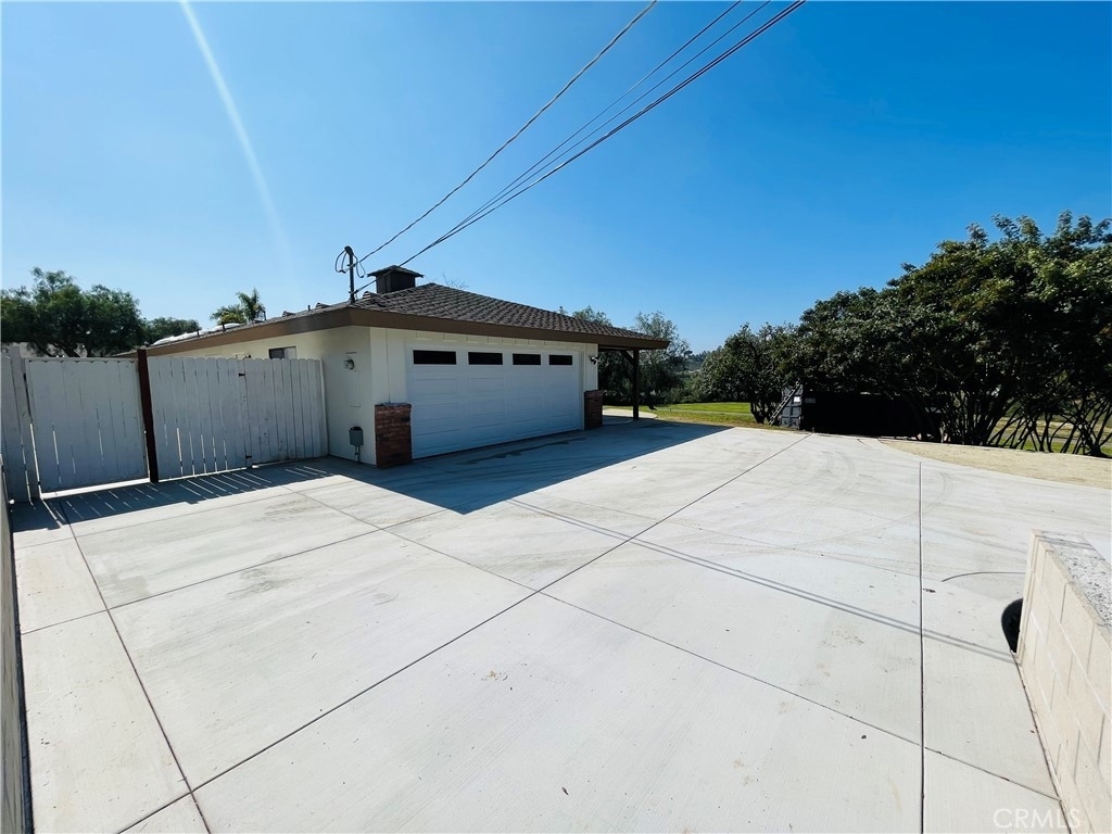 3823 Robinhood Lane - Photo 15