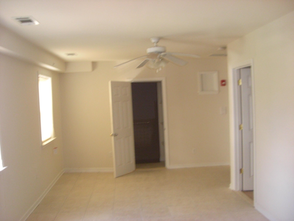 385 Avenue C - Photo 6