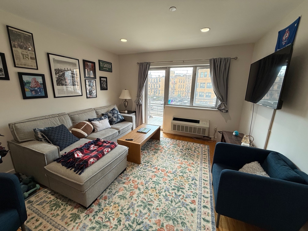 23-15 Astoria Boulevard - Photo 13