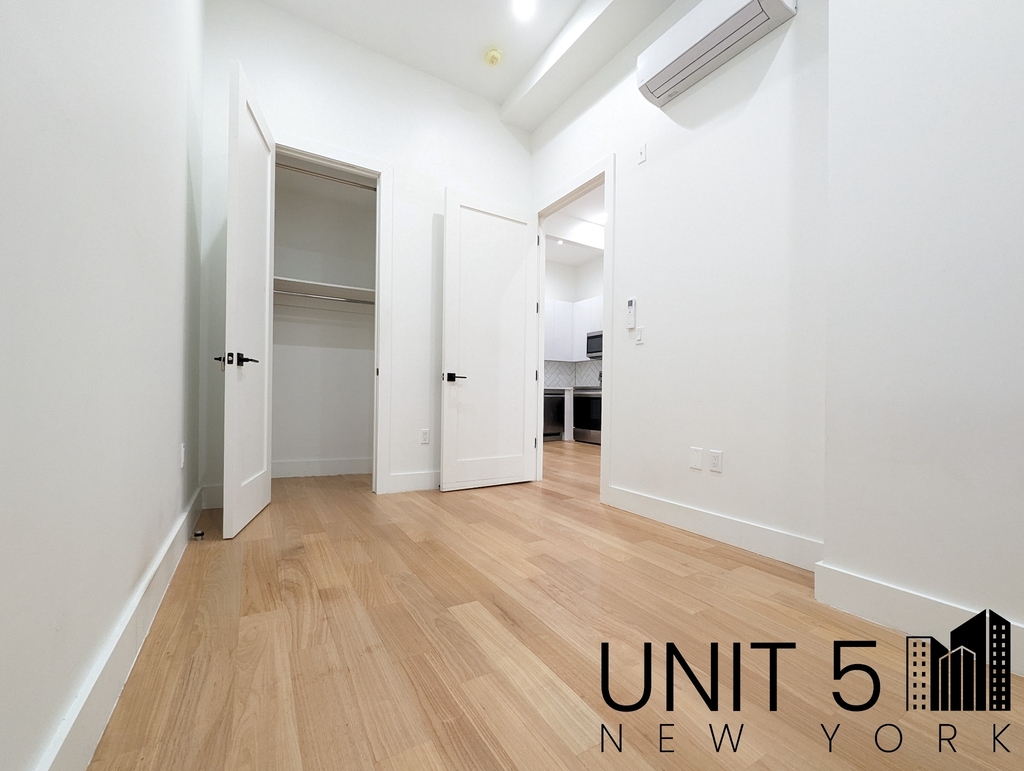 1118 Putnam Avenue - Photo 5