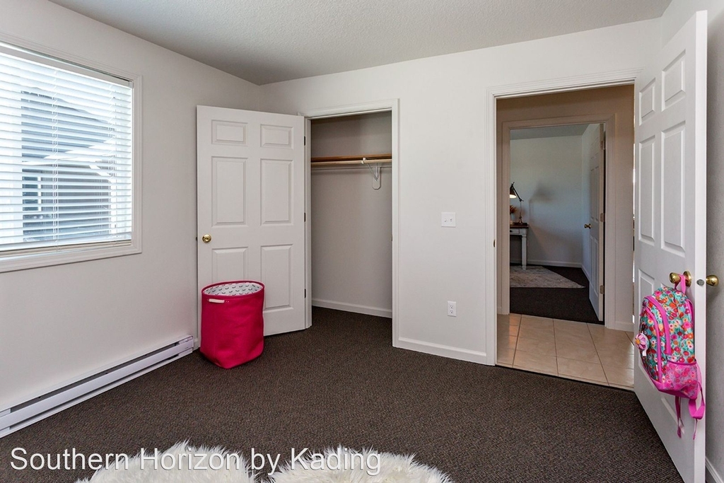 7438 Meadow Lands Drive - Photo 5