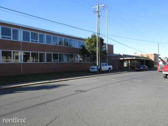 700 E. North Street - Photo 3