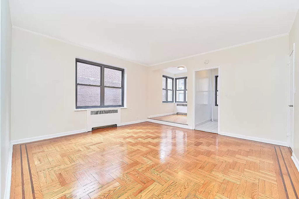 124 East 24th Street - Photo 1