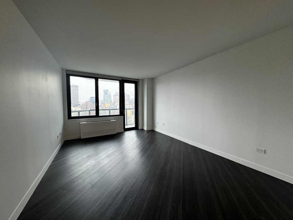 250 East Houston Street - Photo 1