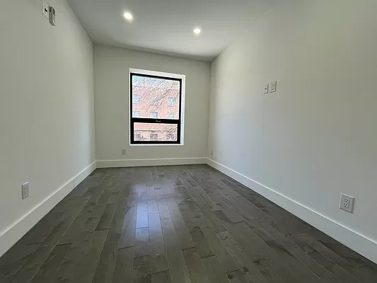 2115 5th Avenue - Photo 10