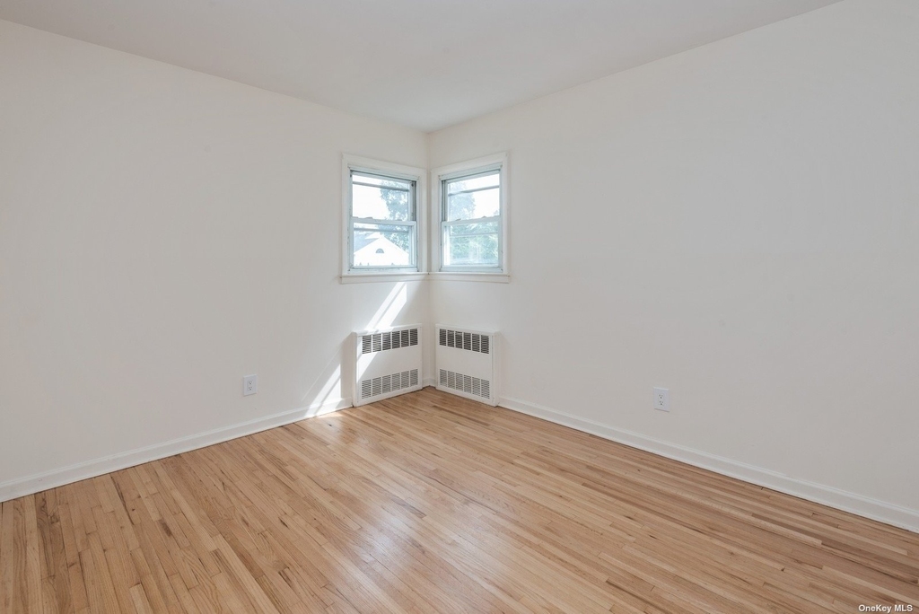 176 Nassau Boulevard - Photo 15