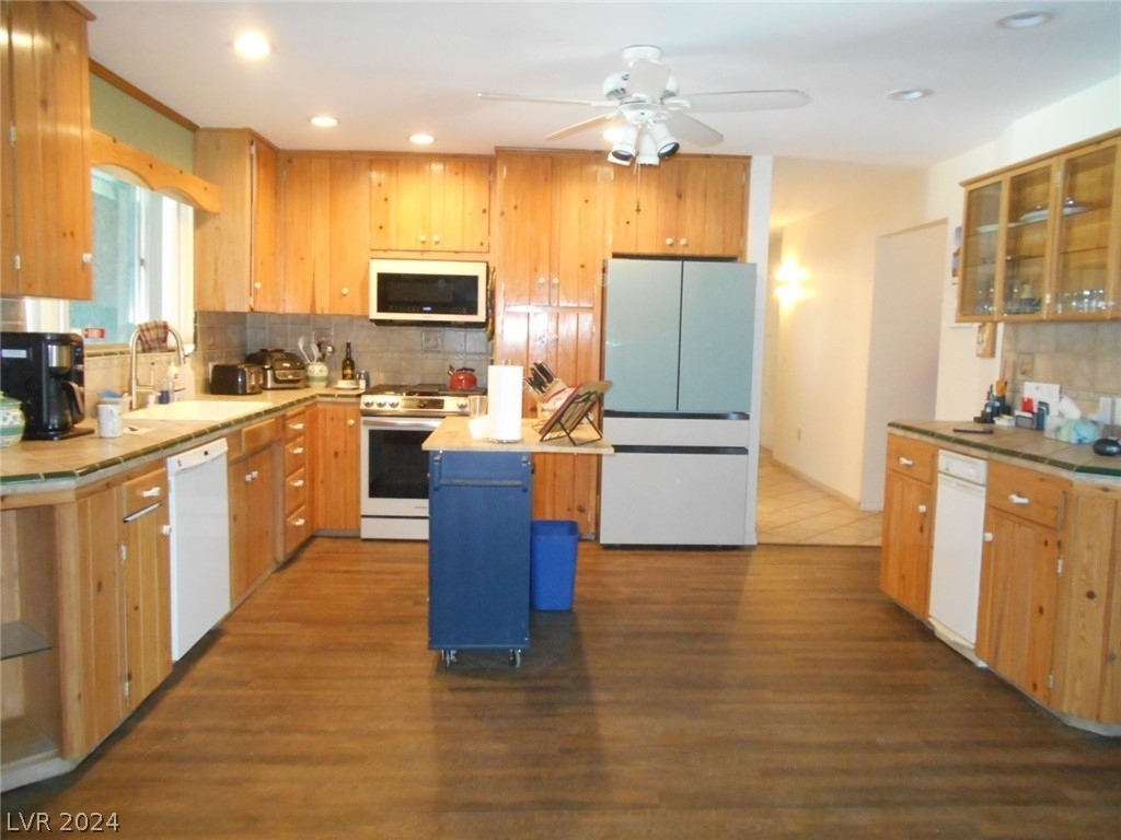 1301 Winwood Street - Photo 32