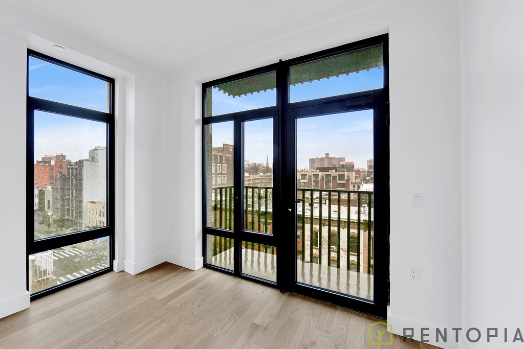 597 Grand Street - Photo 12