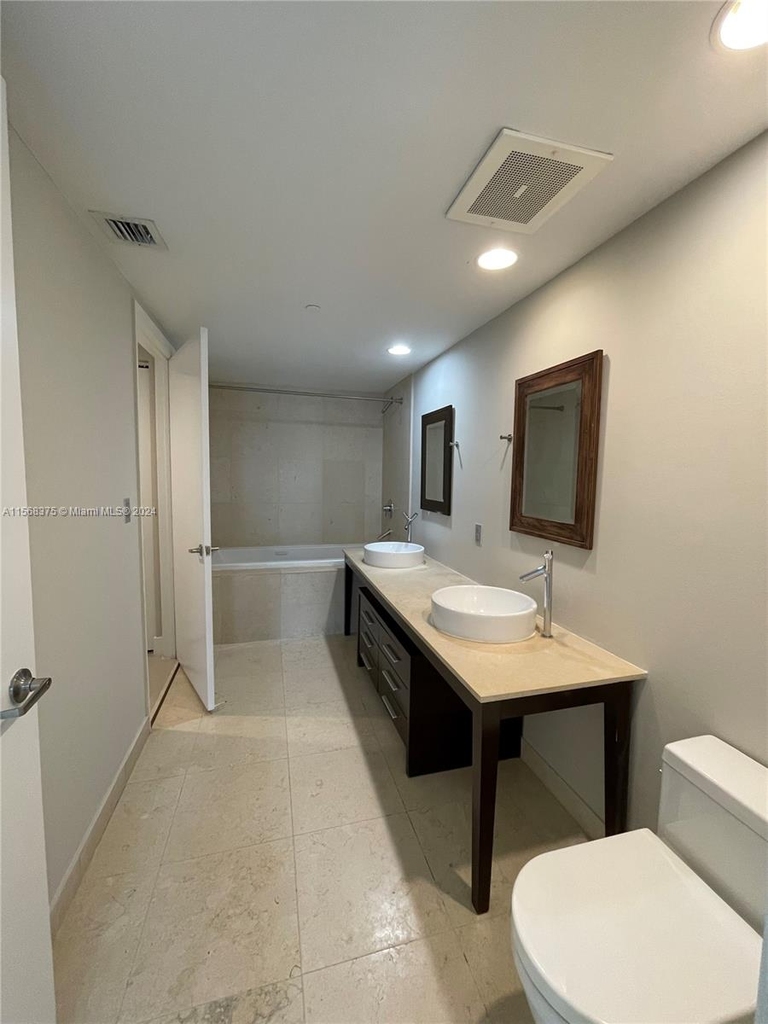 475 Brickell Ave - Photo 12