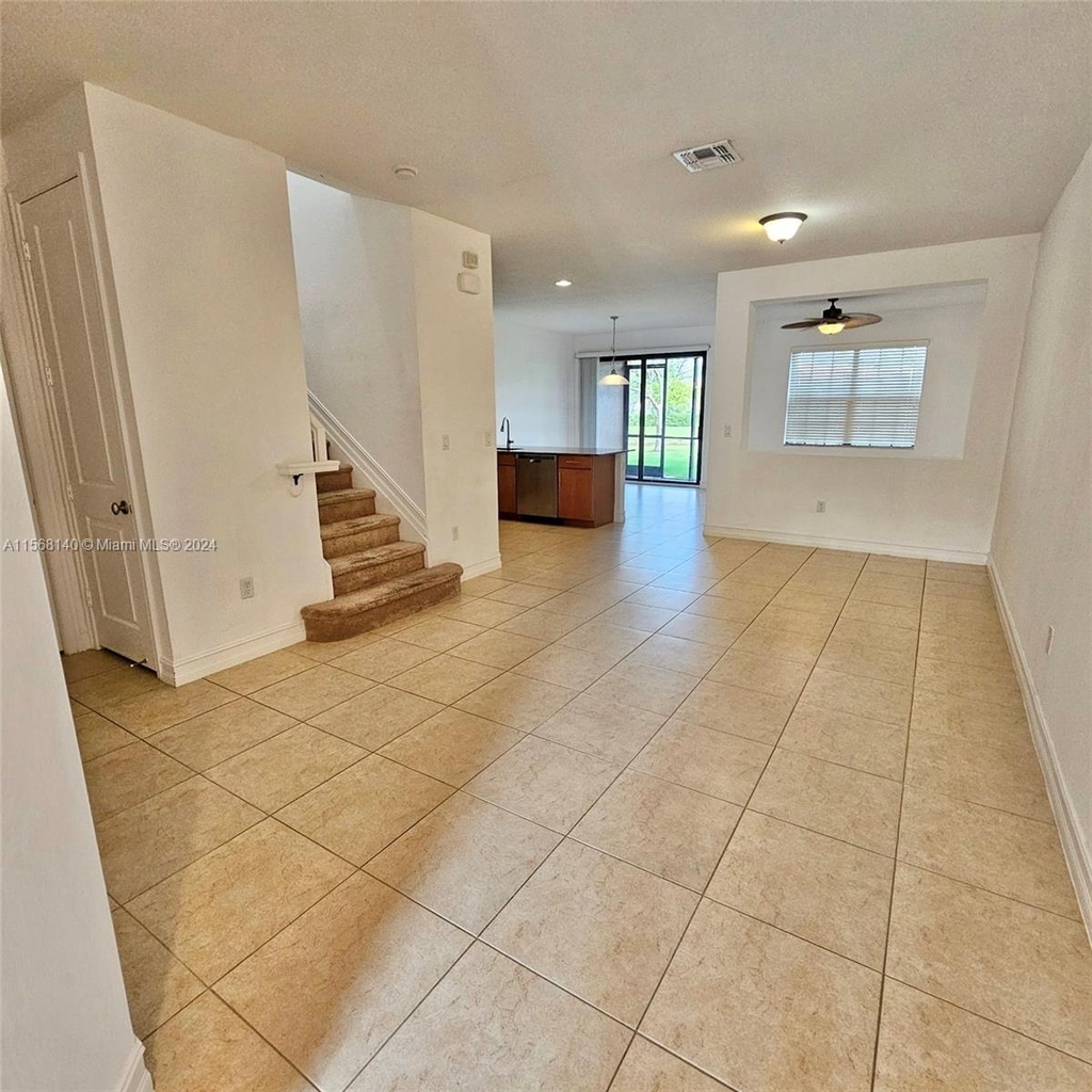 132 E Riverwalk Cir E - Photo 10