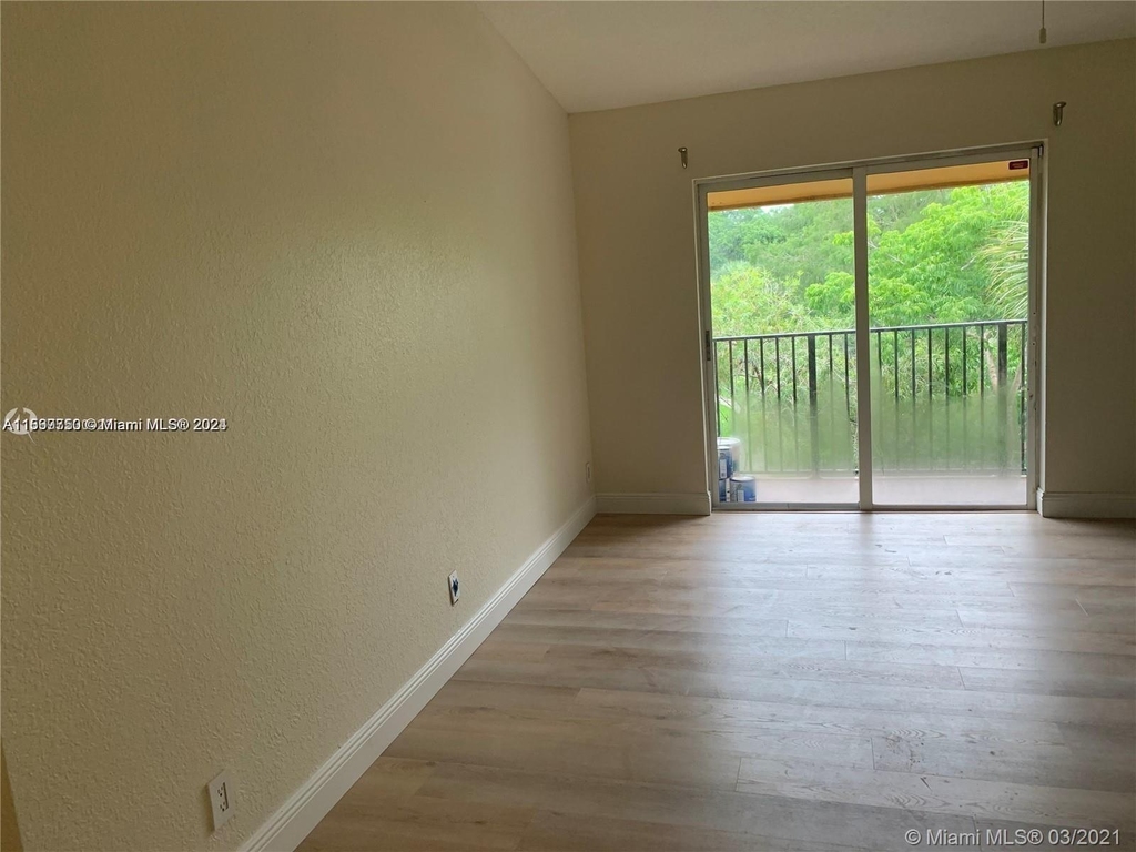 10781 Cleary Blvd - Photo 13