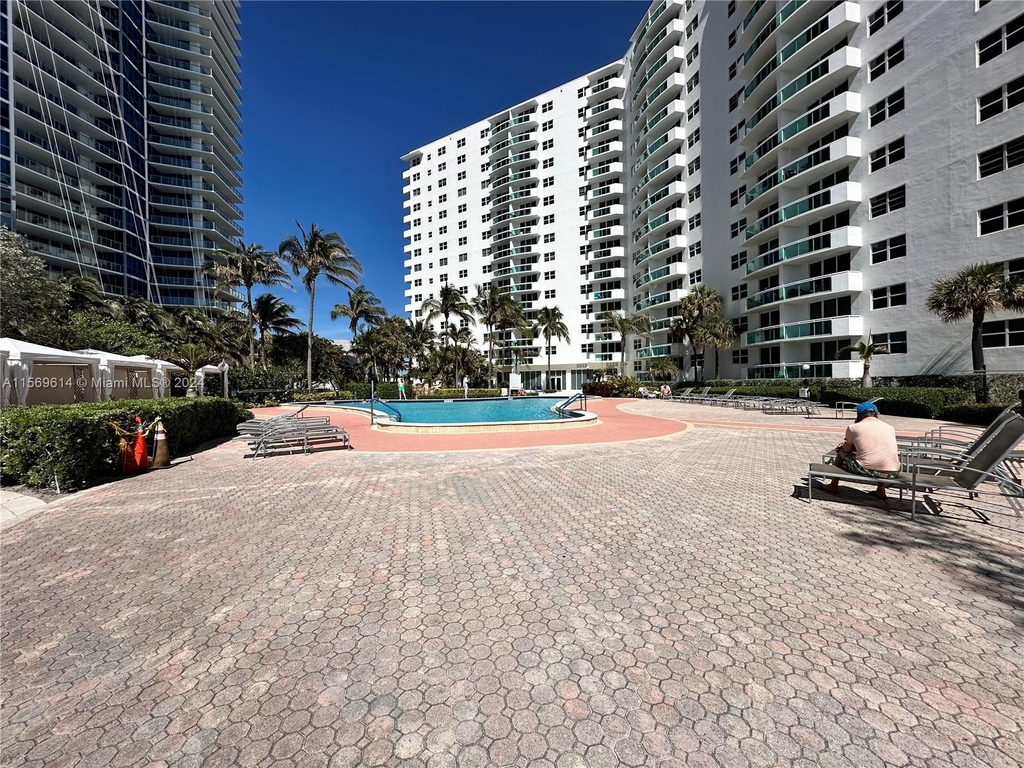 3000 S Ocean Dr - Photo 8