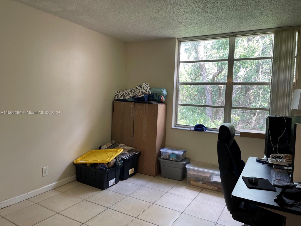 9440 Live Oak Pl - Photo 13