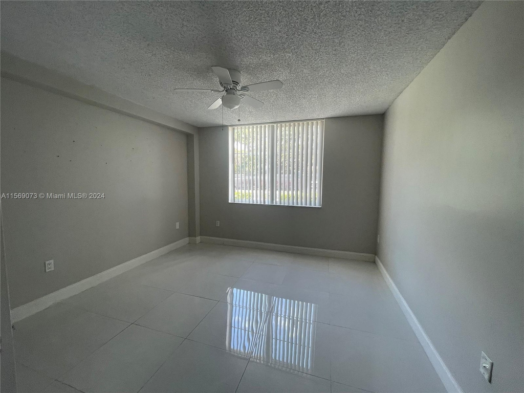 12178 Saint Andrews Pl - Photo 6