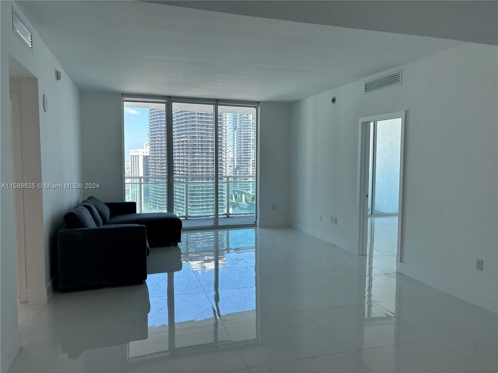 951 Brickell Ave - Photo 4