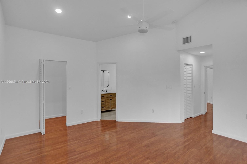 800 Sw 113th Ter - Photo 22