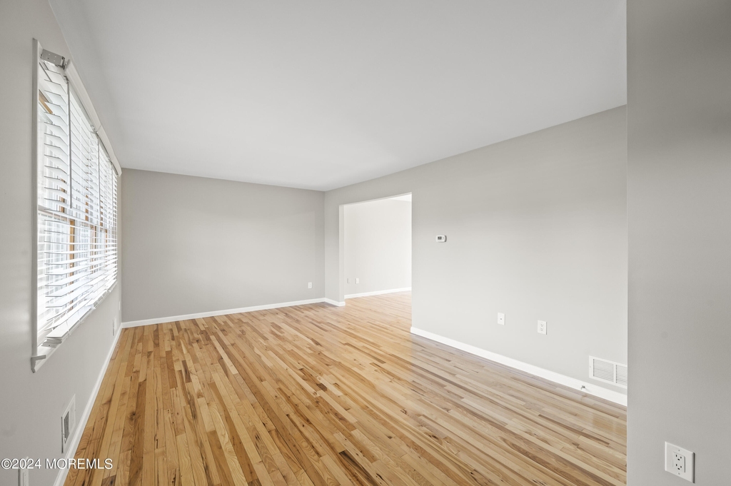 111 F Street - Photo 5