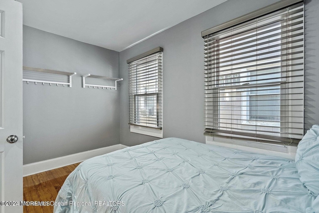 208 15th Avenue - Photo 11