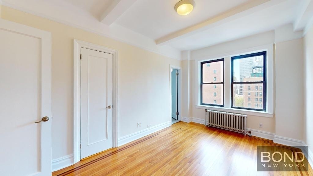 115 East 92nd Street - Photo 4