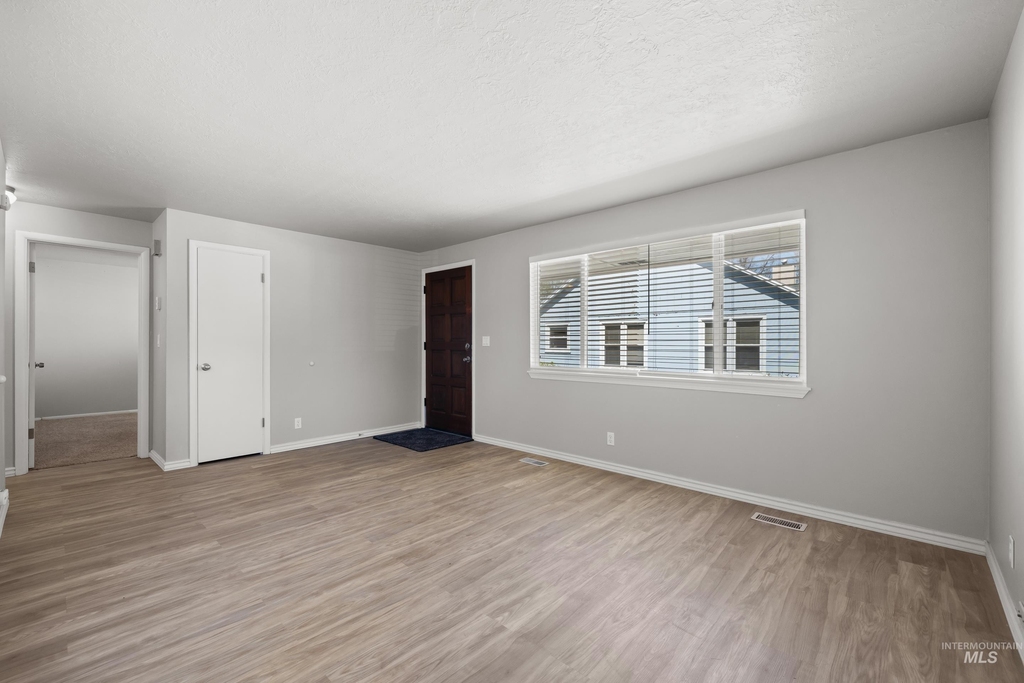 1215 S Colorado - Photo 5