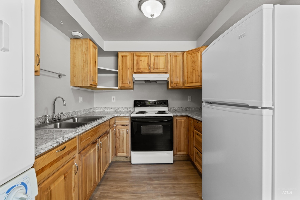 1215 S Colorado - Photo 9