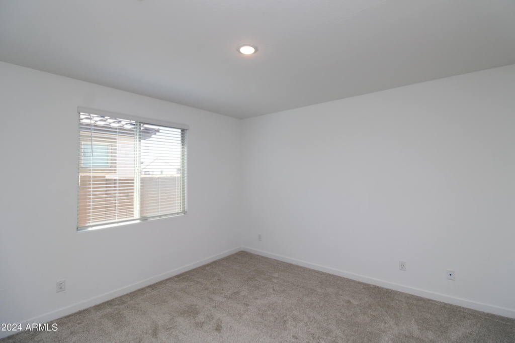 3200 E Malibu Drive - Photo 9