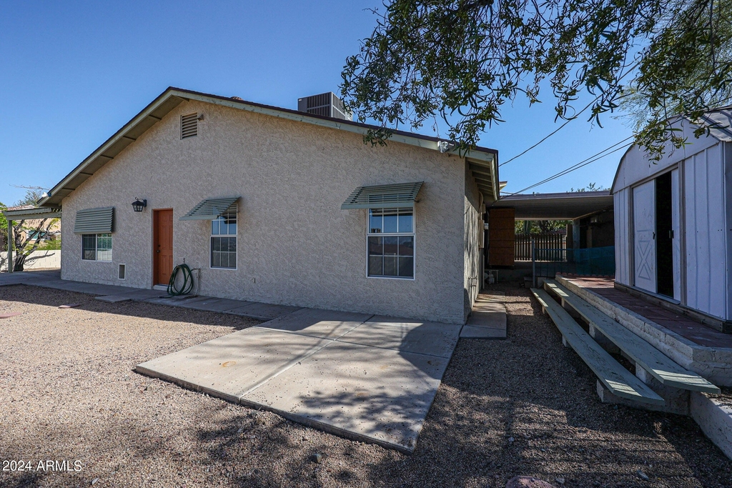 1740 E Camino Del Santo -- - Photo 31