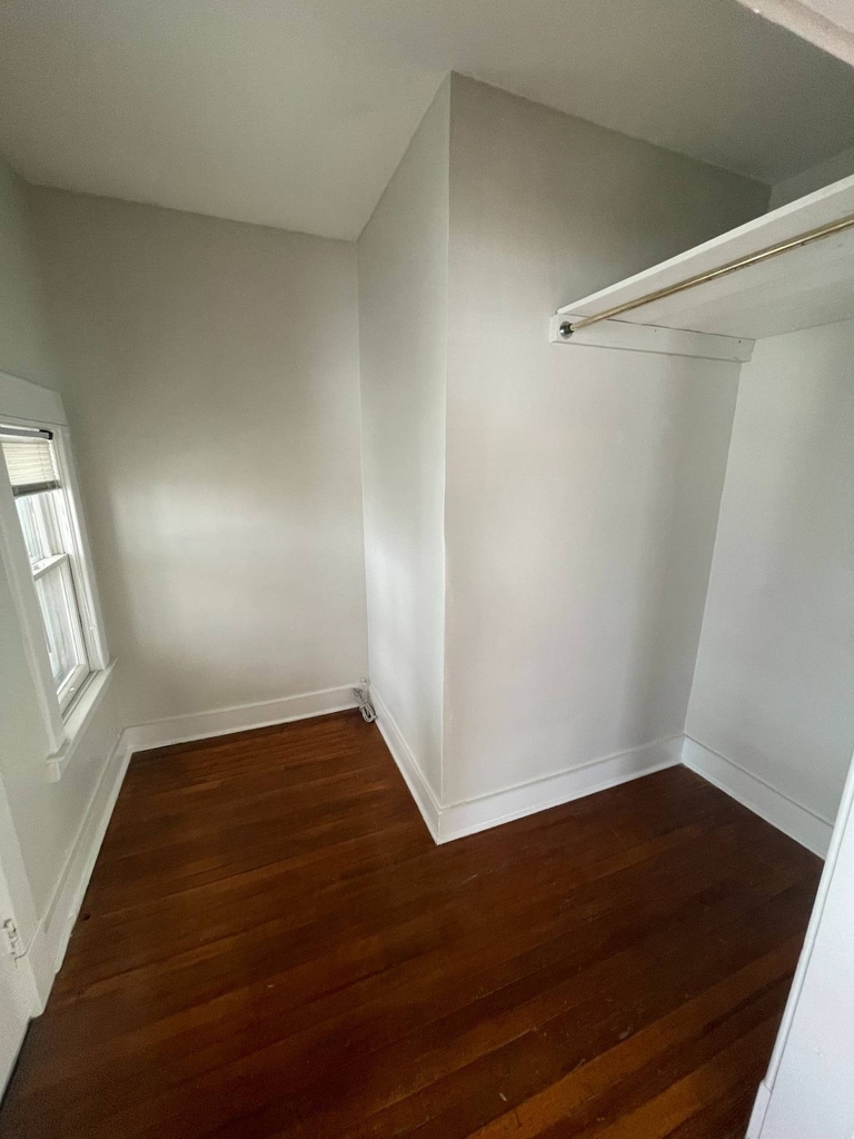 2327 Broadway - Photo 3