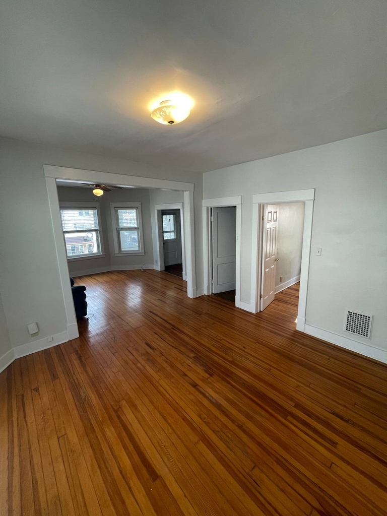 2327 Broadway - Photo 6