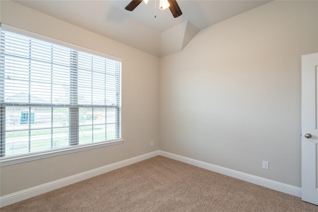 3006 Bobcat Drive - Photo 9