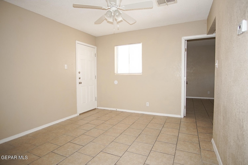 8604 Lawson Street - Photo 2