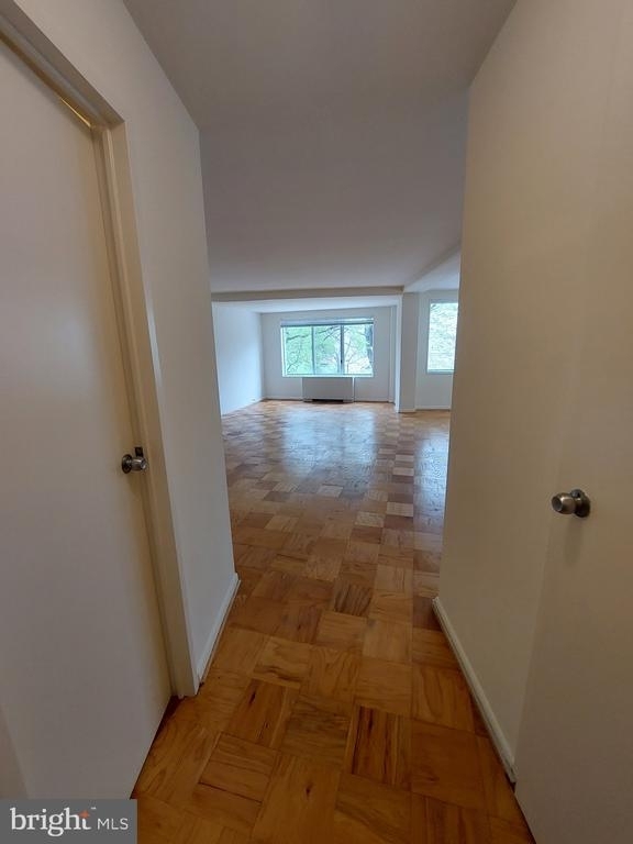 10201 Grosvenor Pl - Photo 33