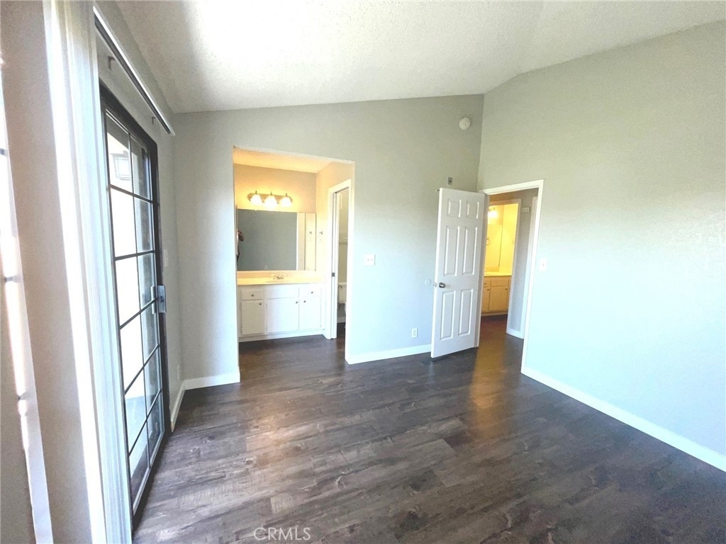 1130 Newport Avenue - Photo 10