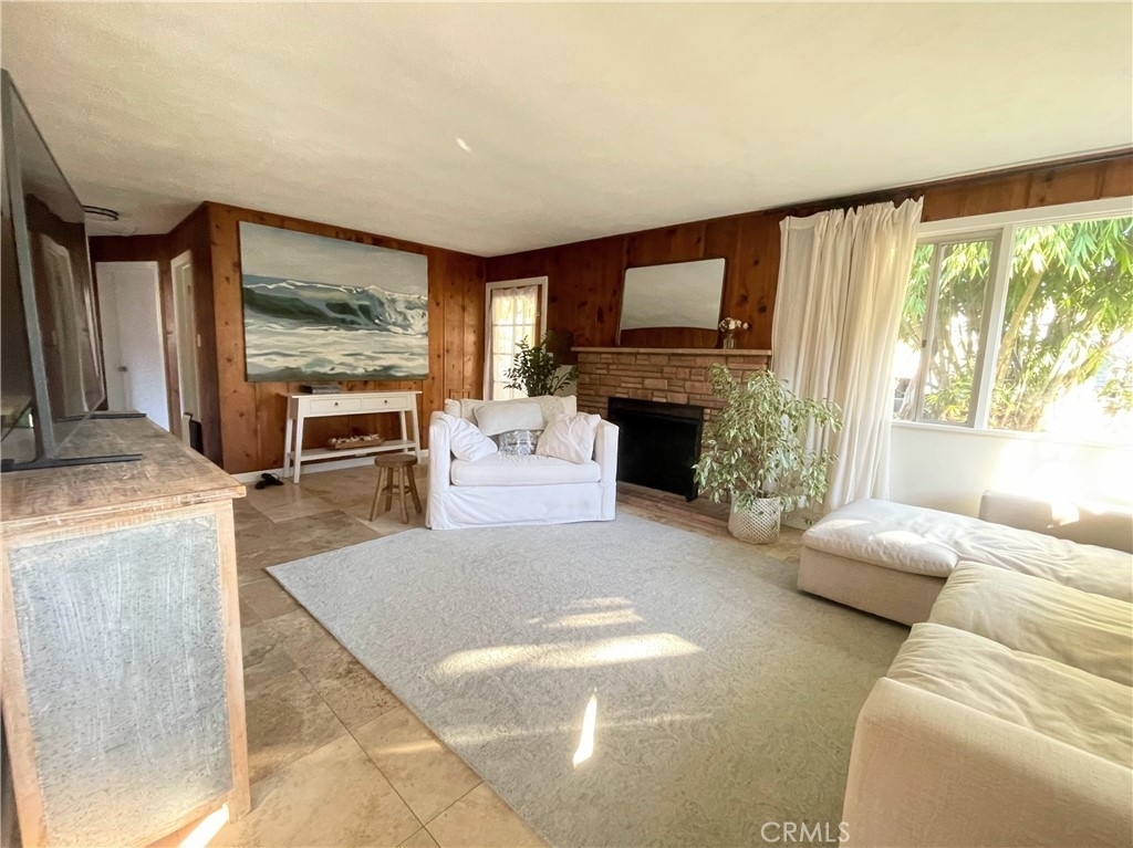 618 San Dieguito Drive - Photo 1