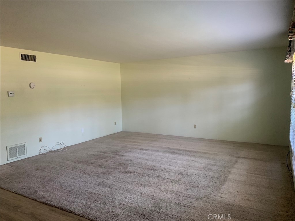 143 E Cypress Avenue - Photo 2