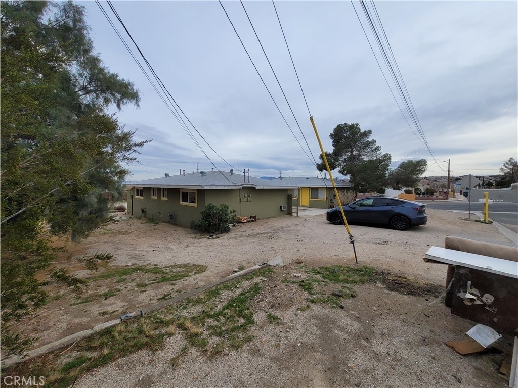 961 Manzanita Drive - Photo 2